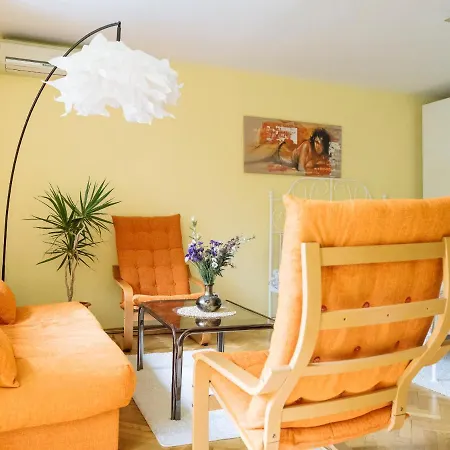 Herastrau Arancia Studio - Business District Apartment
